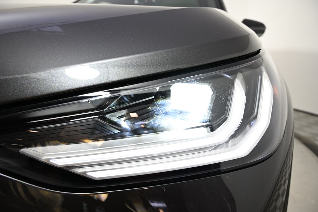 Thumbnail: 2025 BMW X3 - 9