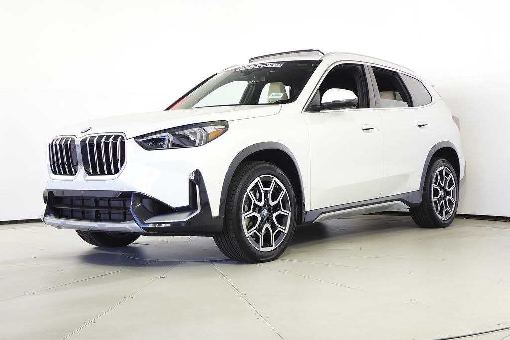 Thumbnail: 2025 BMW X1 - 2
