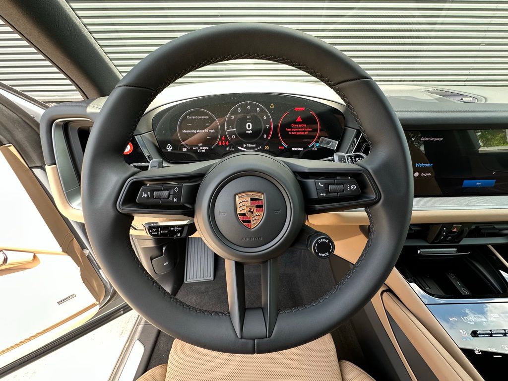 Thumbnail: 2026 Porsche Cayenne - 16