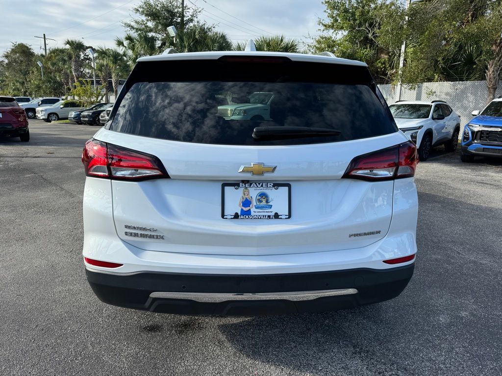 2022 Chevrolet Equinox Premier 7