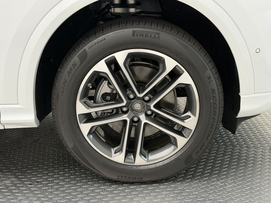 Thumbnail: 2026 Audi Q5 - 11