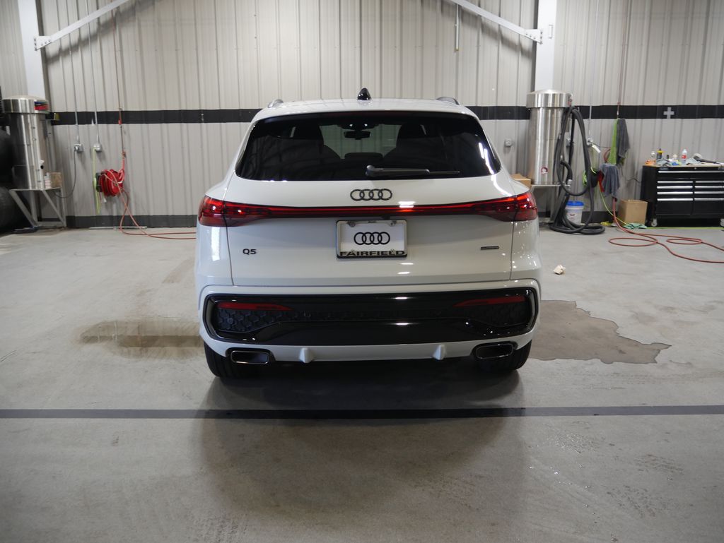Thumbnail: 2026 Audi Q5 - 4