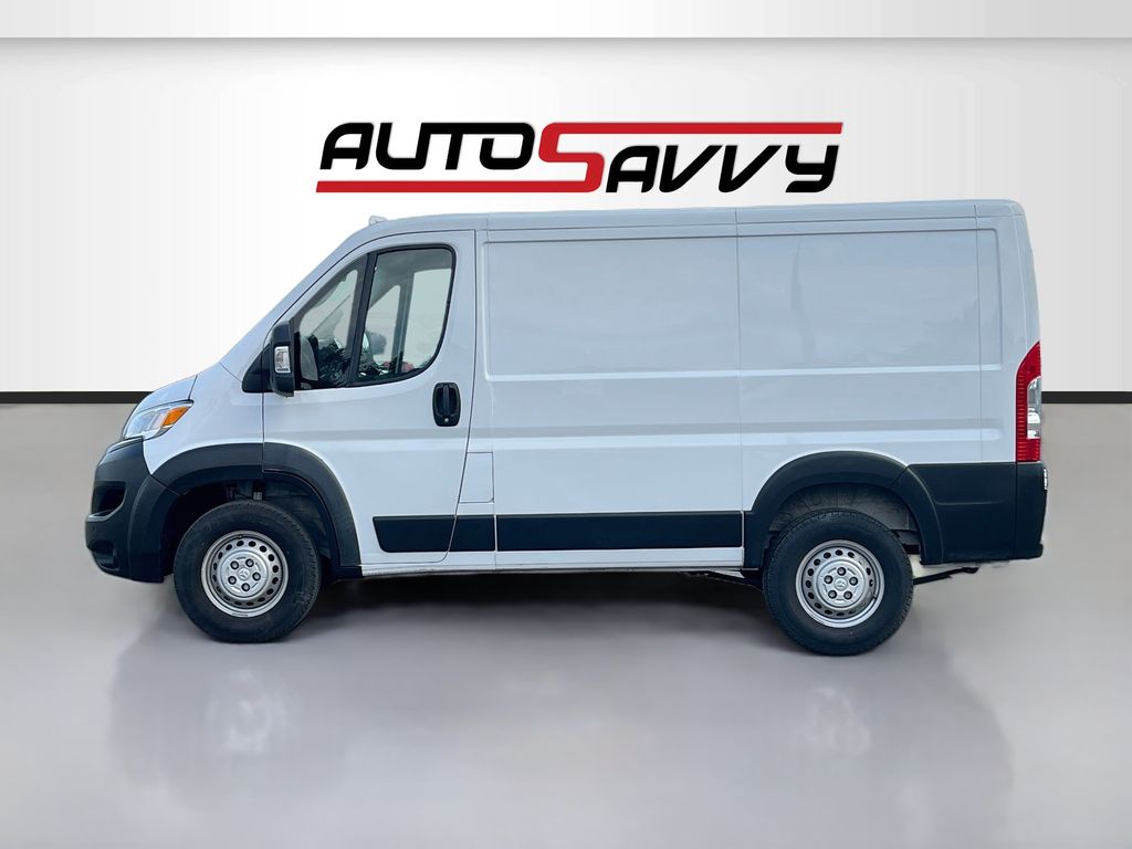 Used 2024 White Ram Low Roof image 4