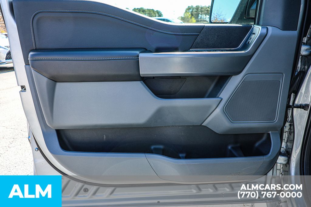 Used 2025 Silver Ford XLT image 45