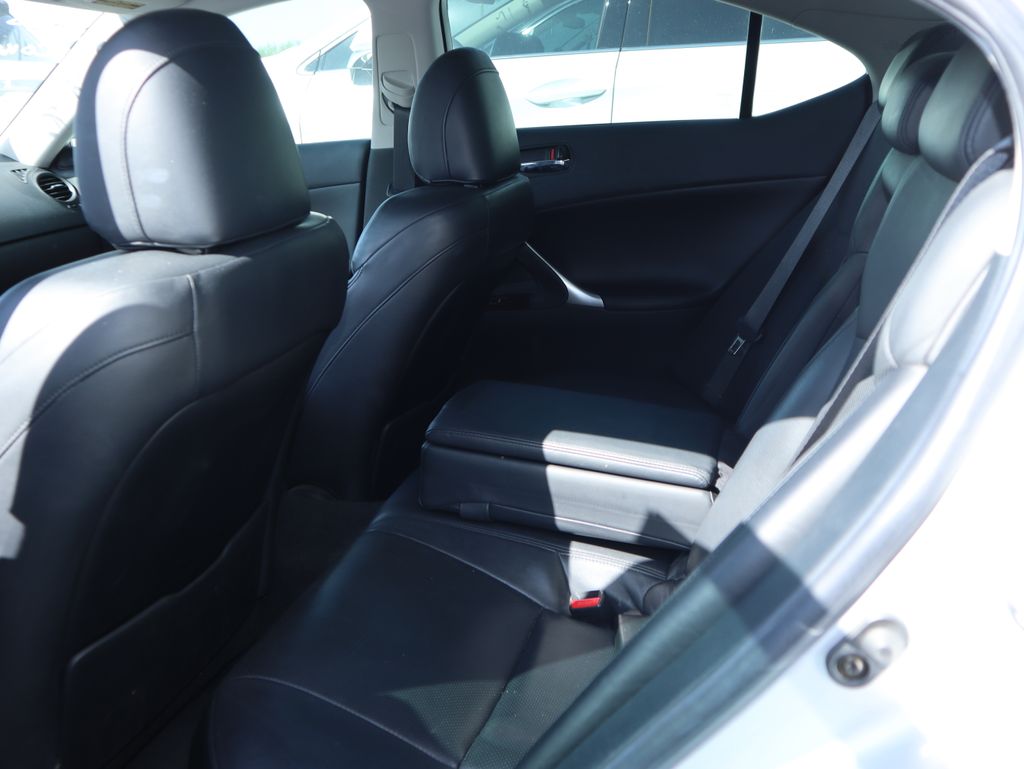 Thumbnail: 2006 Lexus IS - 10