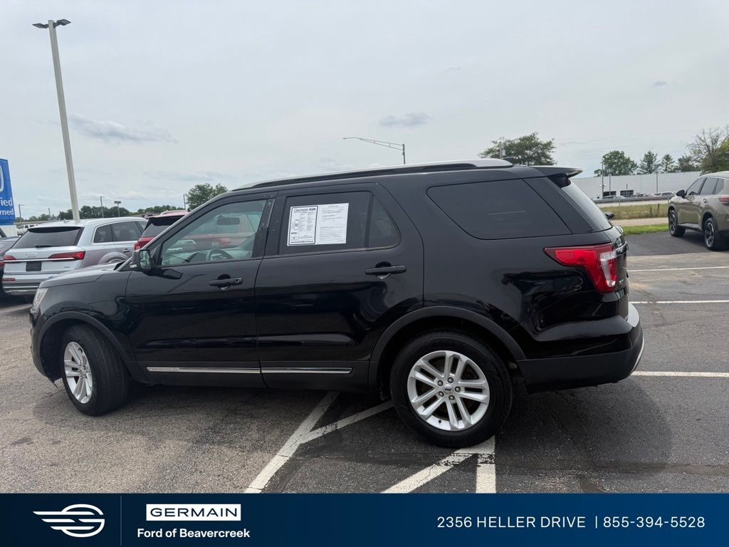 Used 2016 Black Ford XLT image 8