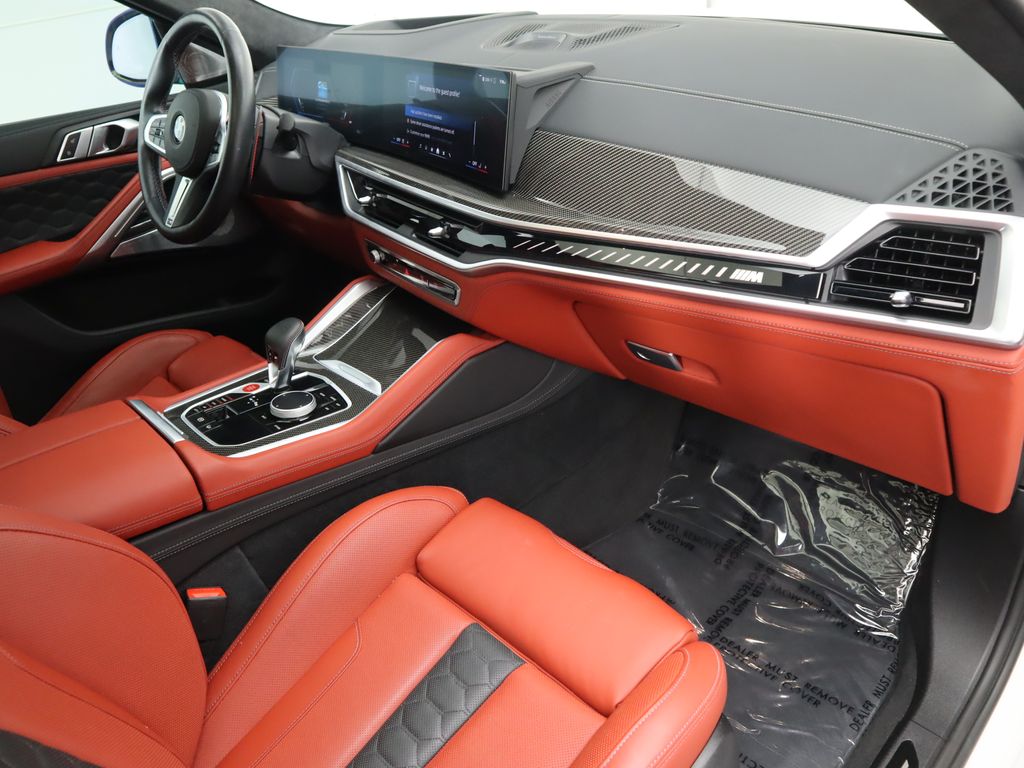 Thumbnail: 2024 BMW X6 - 18