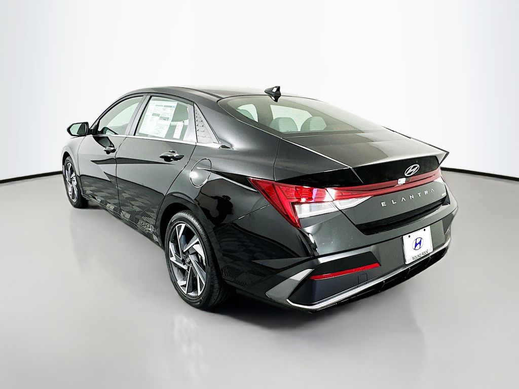 Thumbnail: 2025 Hyundai Elantra - 7
