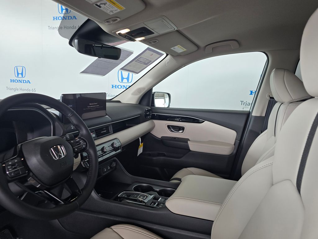 Thumbnail: 2026 Honda Pilot - 13
