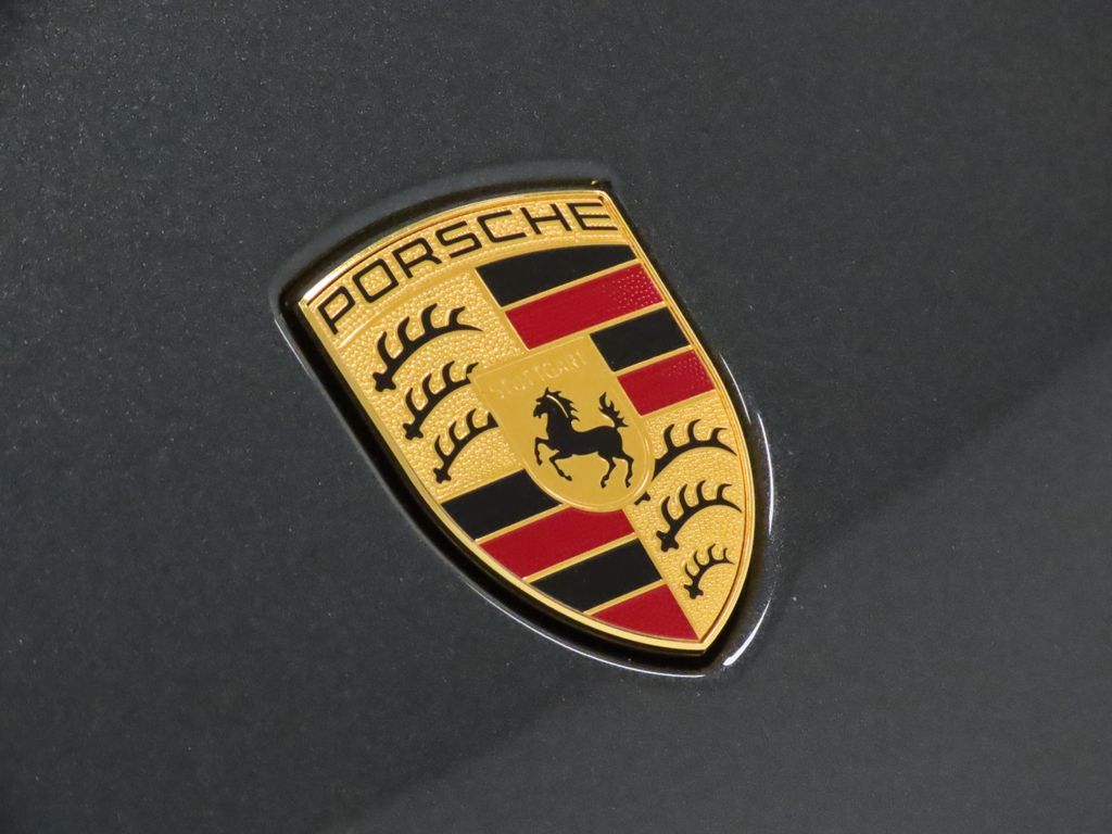 Thumbnail: 2026 Porsche Macan - 13