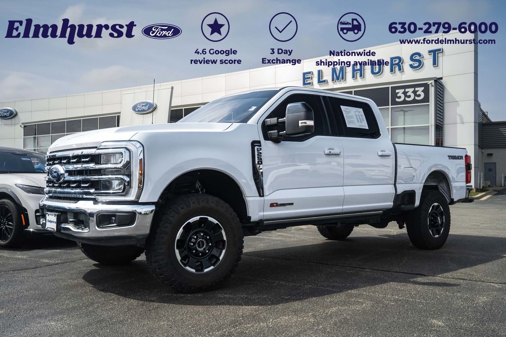 Oxford White 2025 Ford F-250 Super Duty Pickup Truck Four-Wheel Drive Automatic