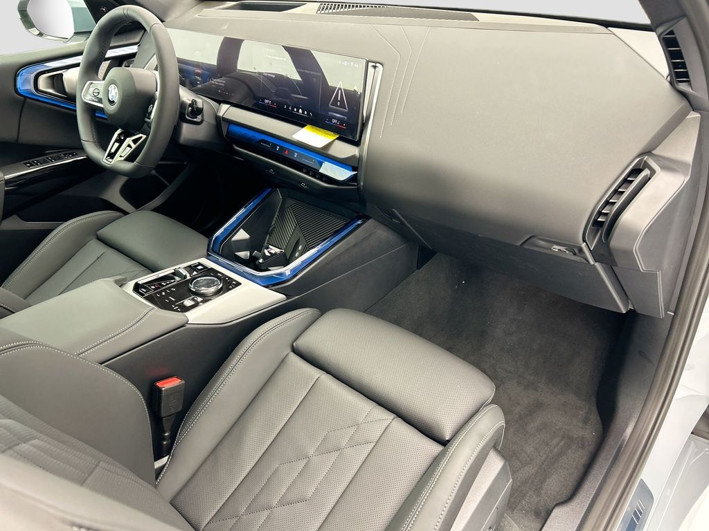 Thumbnail: 2026 BMW X3 - 16