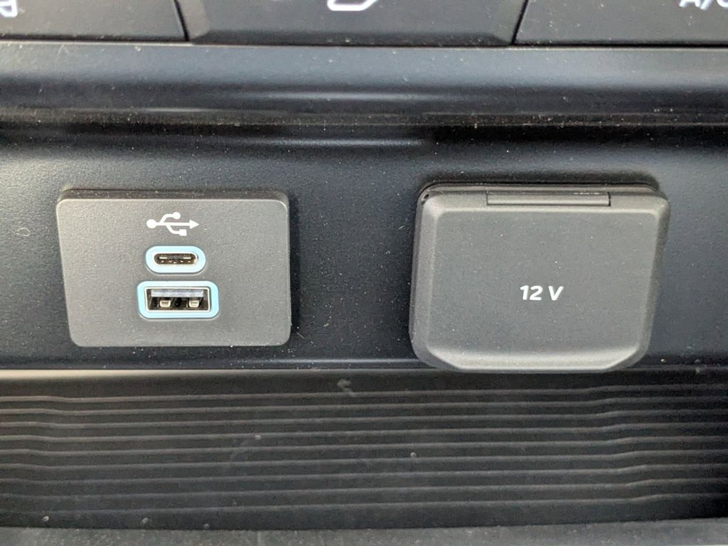 2025 Ford F-550 Chassis XL