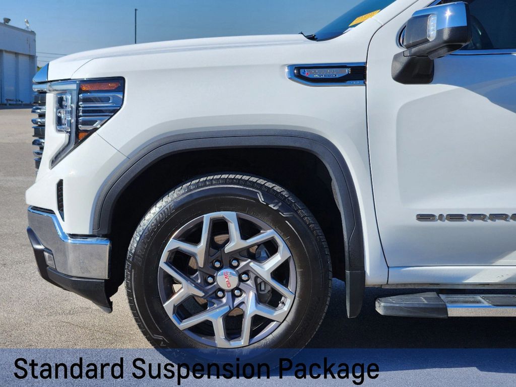 2023 GMC Sierra 1500 SLT 8