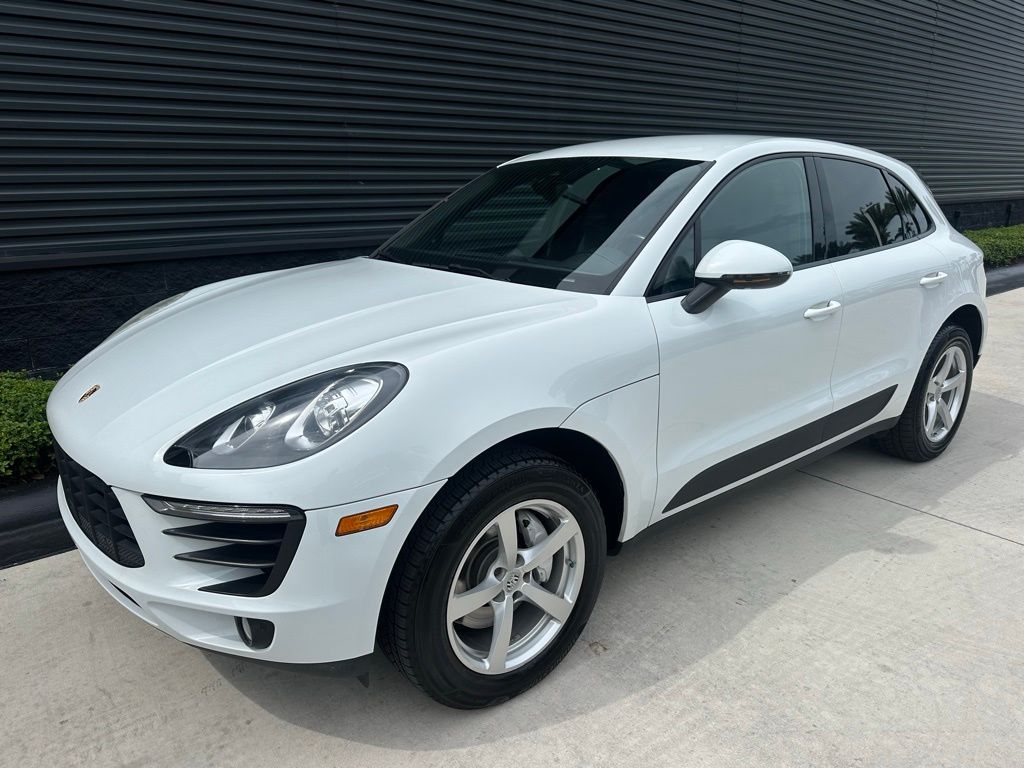 Thumbnail: 2017 Porsche Macan - 7