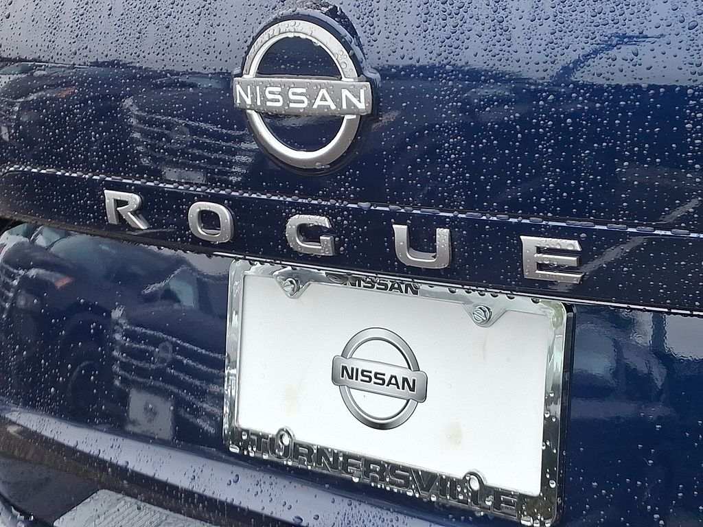 Thumbnail: 2026 Nissan Rogue - 10