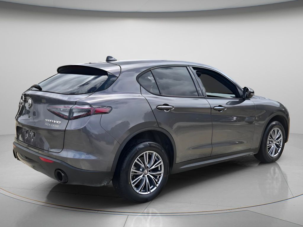 2024 ALFA ROMEO Stelvio - $22,812