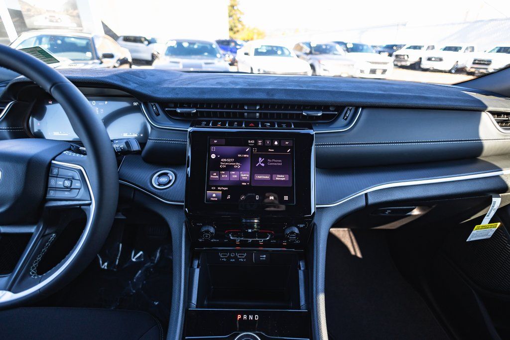 2025 Jeep Grand Cherokee Laredo X thumbnail 26