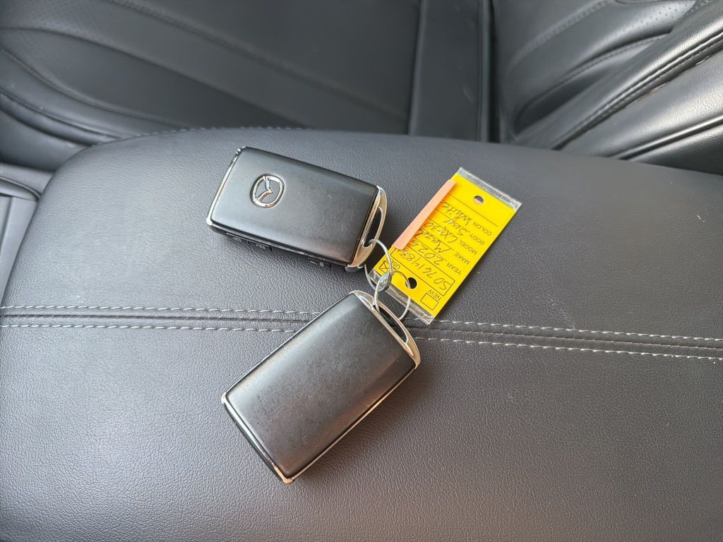 Certified Used 2025 White Mazda 2.5 S image 25