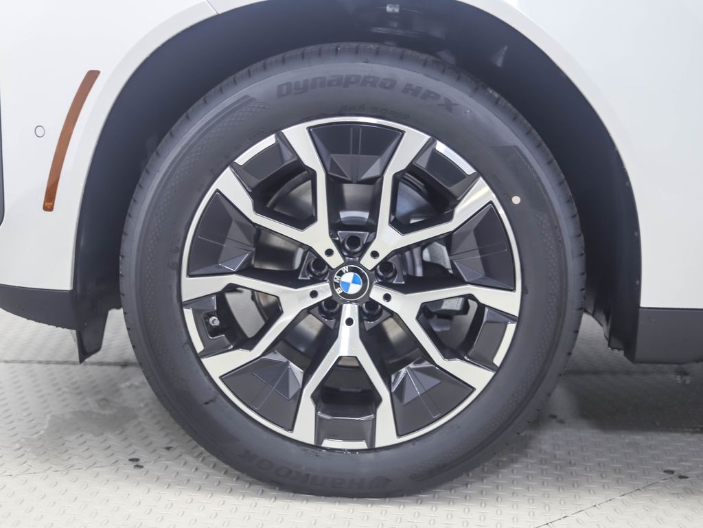 Thumbnail: 2026 BMW X3 - 2