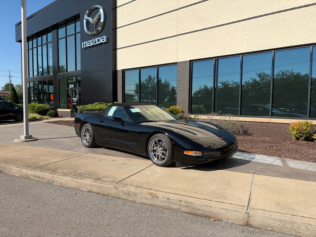2004 Chevrolet Corvette Convertible RWD