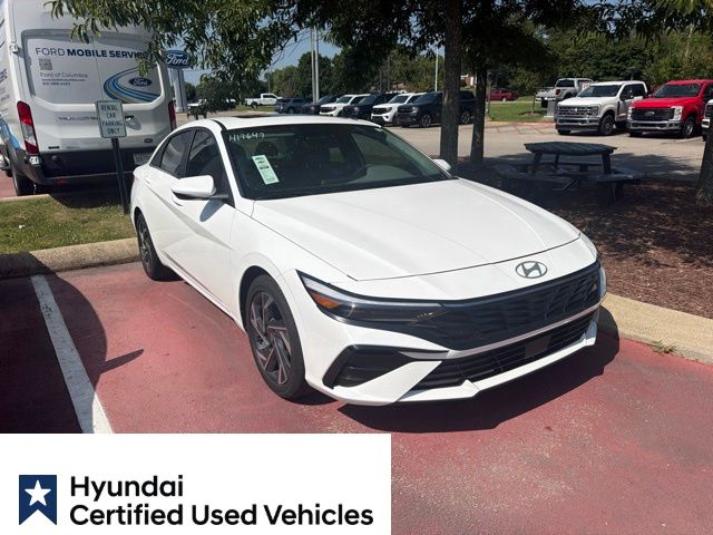 Serenity White 2025 Hyundai Elantra Sedan Front-Wheel Drive Continuously Variable Transmission