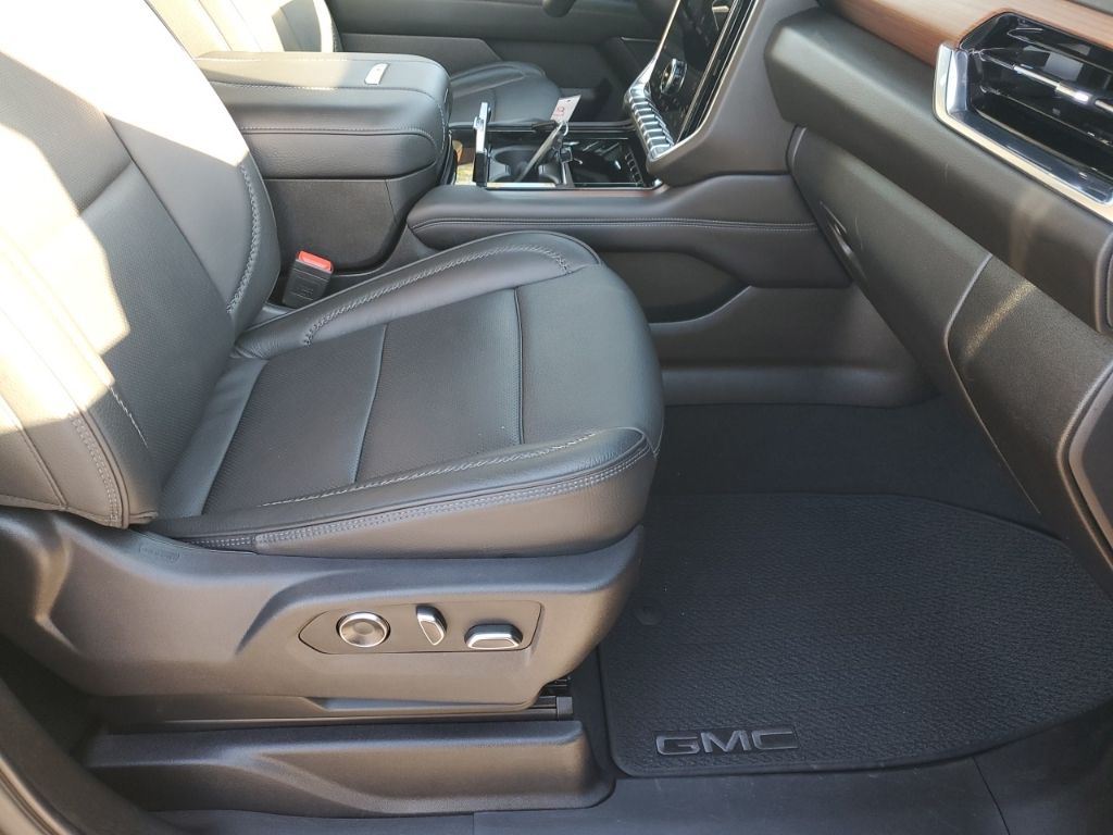 Used Car 2025 Gmc Yukon  Denali For Sale Under $80,000 In Austin, Texas