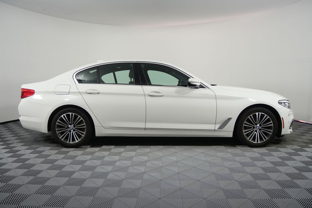 Thumbnail: 2019 BMW 5 Series - 2