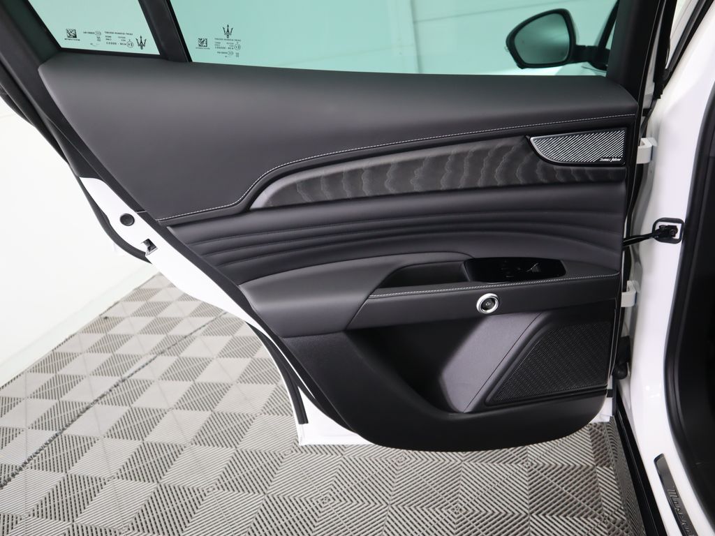 Thumbnail: 2025 Maserati Grecale - 26