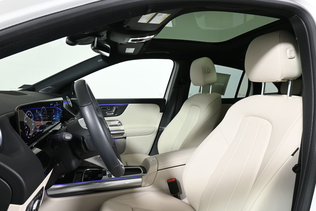 2025 Mercedes-Benz GLA 250 4MATIC 14