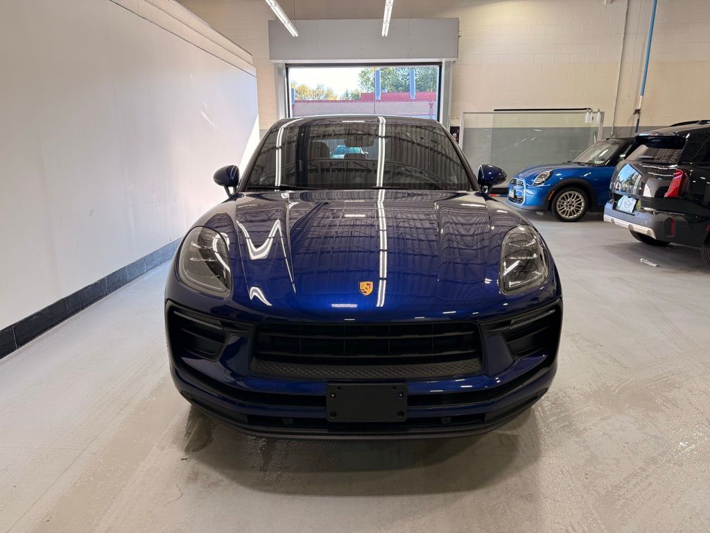 Thumbnail: 2022 Porsche Macan - 7