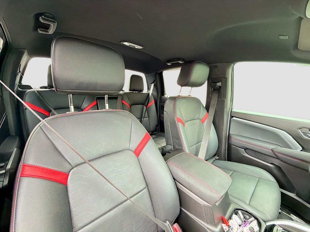 Used 2025 Black Chevrolet Z71 image 28