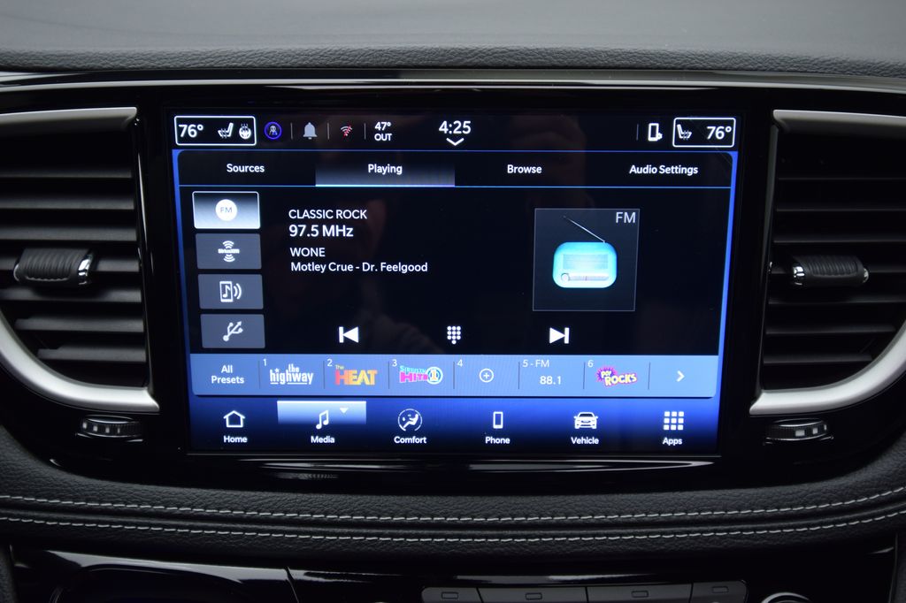 new 2026 Chrysler Pacifica car, priced at $44,465