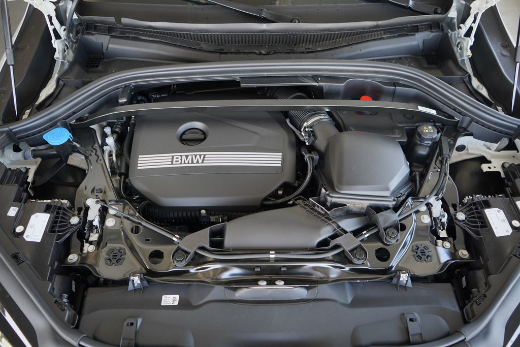 Thumbnail: 2026 BMW X2 - 21