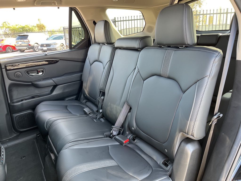 Thumbnail: 2025 Honda Pilot - 26