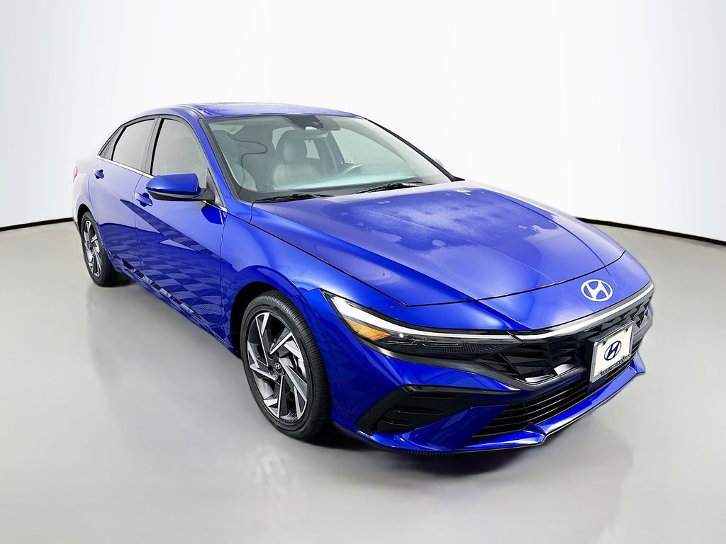 Thumbnail: 2025 Hyundai Elantra - 3