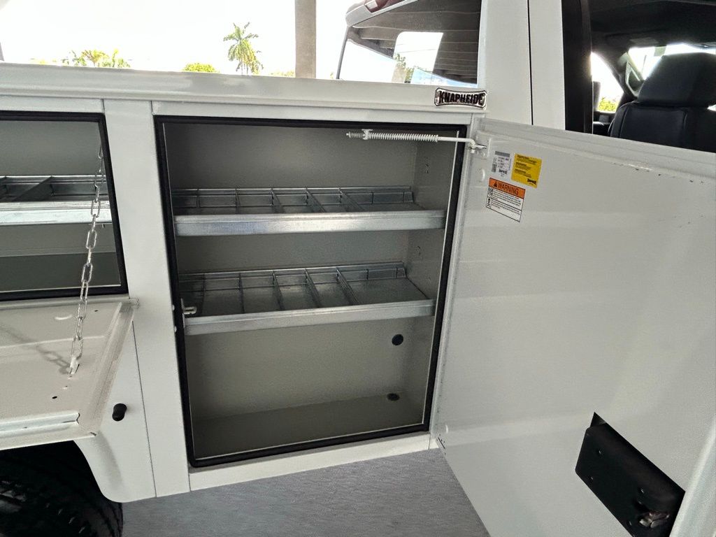 New 2026 Summit White Chevrolet Work Truck image 21