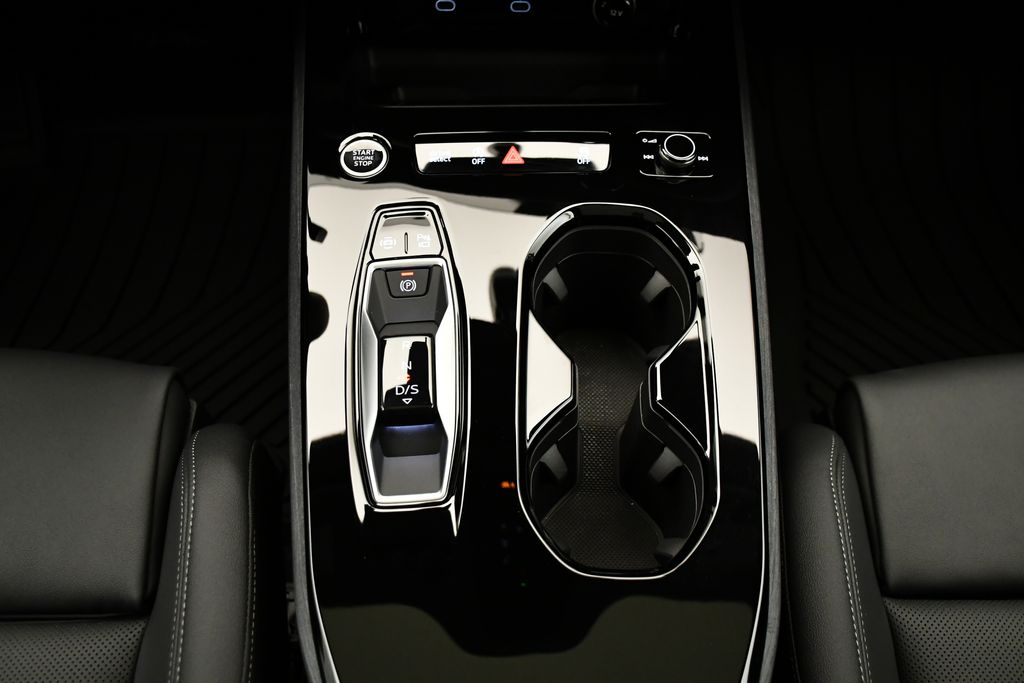 Thumbnail: 2025 Audi A5 - 29