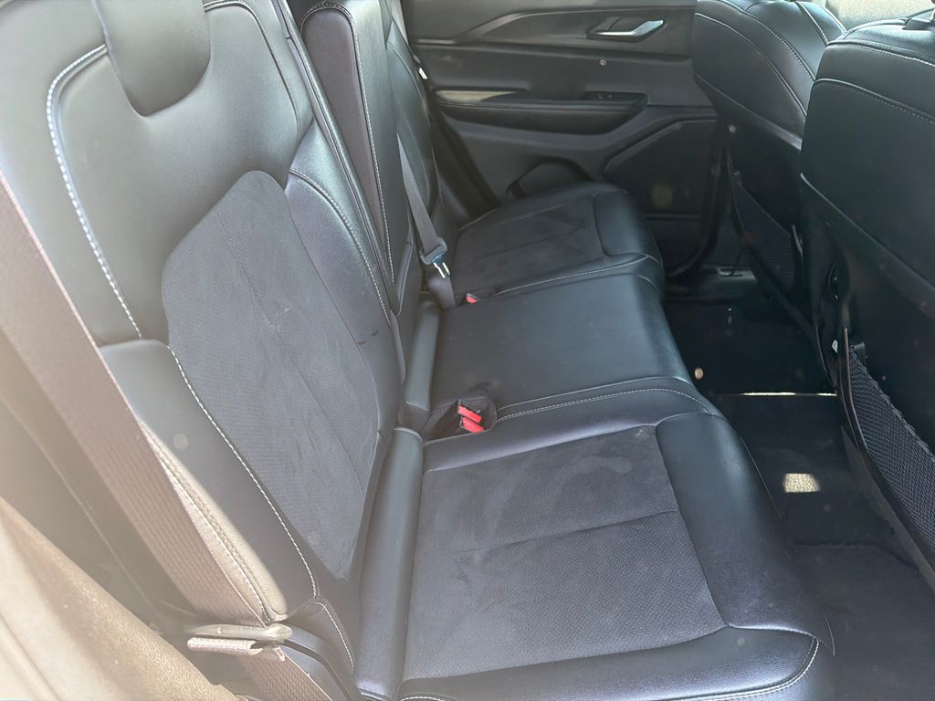 Used 2025 White Jeep Altitude image 15