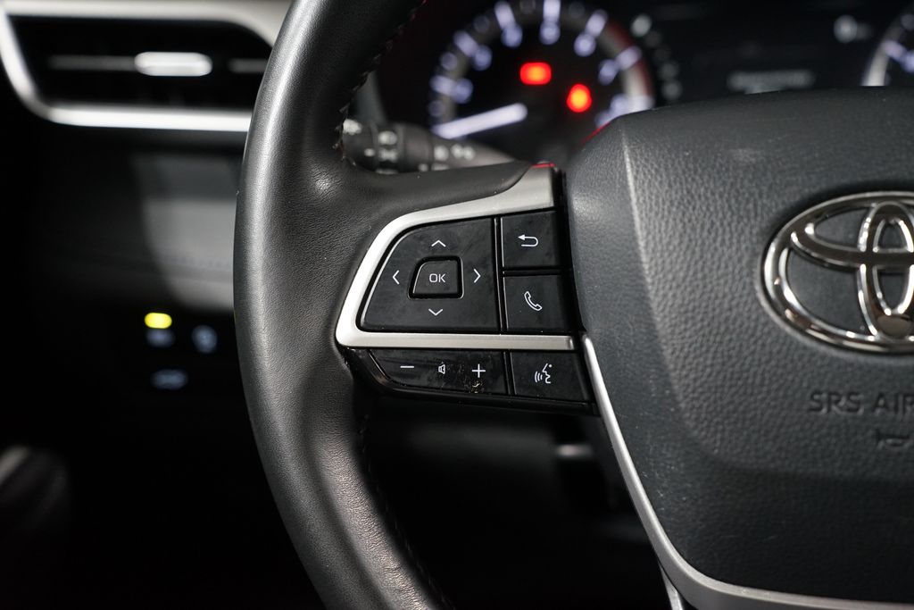 Thumbnail: 2024 Toyota Highlander - 14