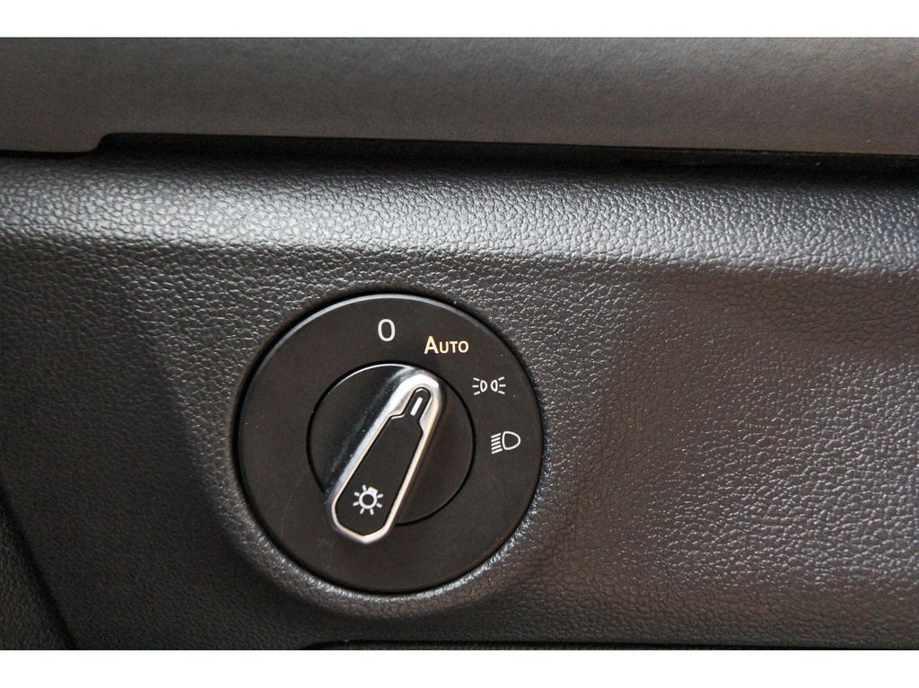 2025 Volkswagen Jetta 1.5T SE Gray at Victoria Chrysler Dodge Jeep Ram