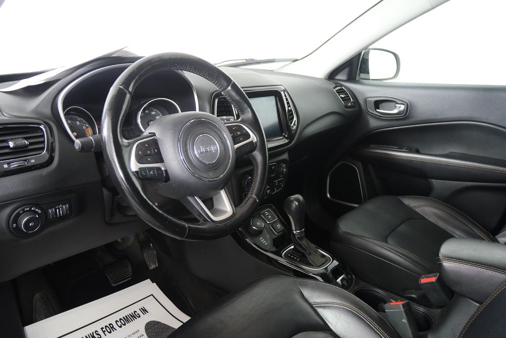 Thumbnail: 2018 Jeep Compass - 12