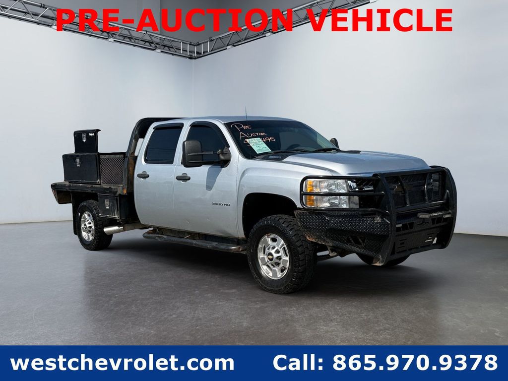 Silver Ice Metallic 2014 Chevrolet Silverado 3500HD Pickup Truck Four-Wheel Drive 6-Speed Automatic