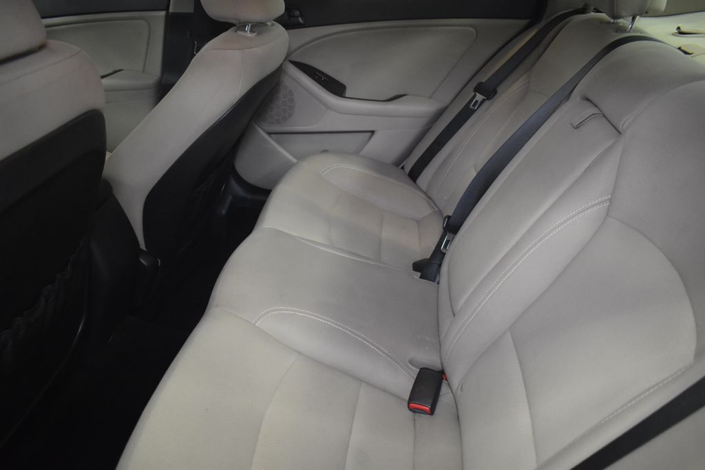 Thumbnail: 2013 Kia Optima - 28