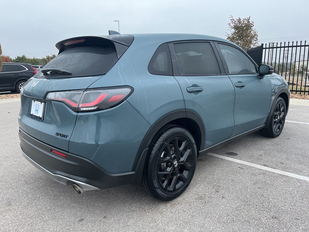 Thumbnail: 2023 Honda HR-V - 4