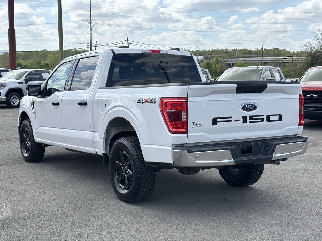 View vehicle photo 6