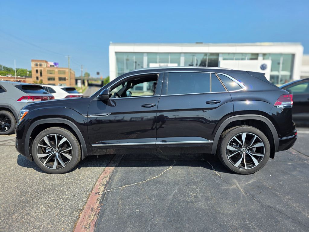 2026 Volkswagen Atlas Cross Sport 2.0T SEL Premium R-Line - 5