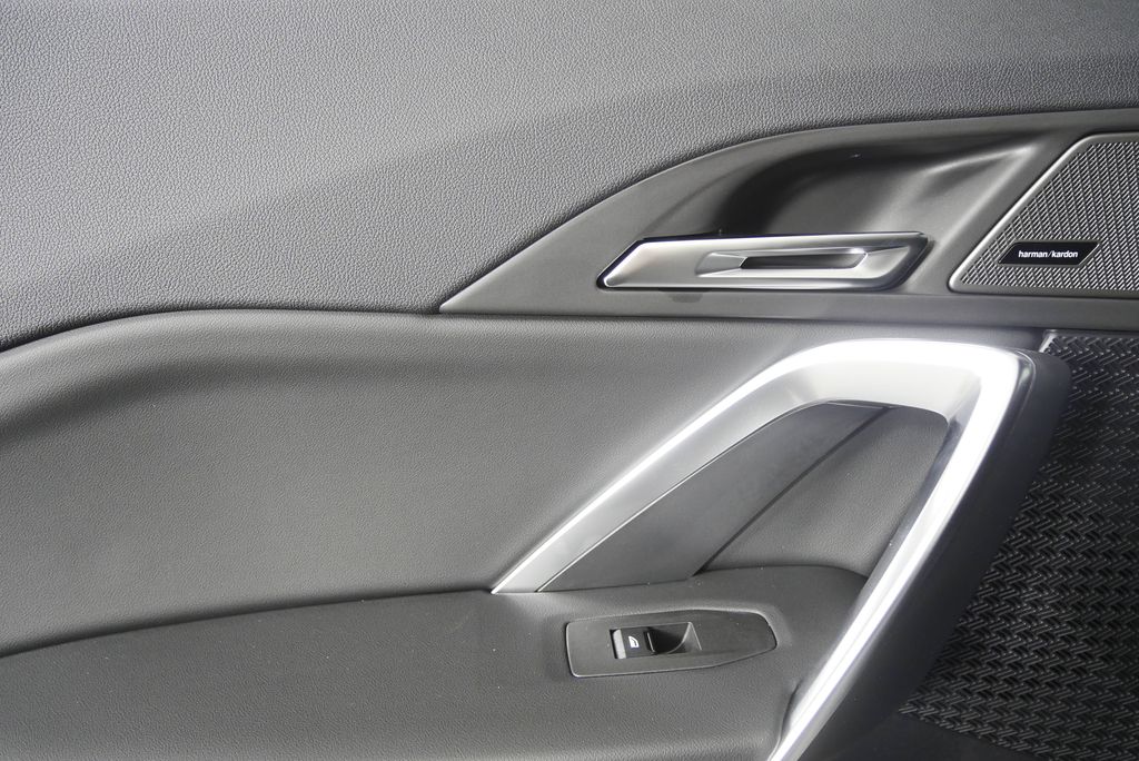 Thumbnail: 2026 BMW X1 - 13