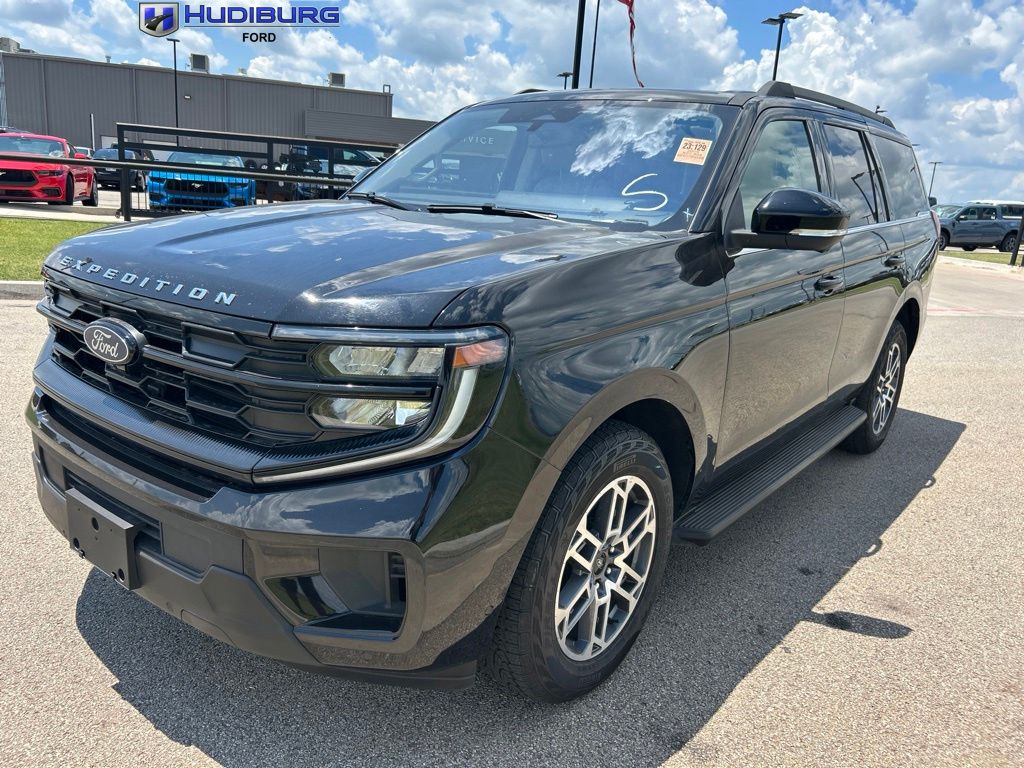 2025 Ford Expedition Active 4WD