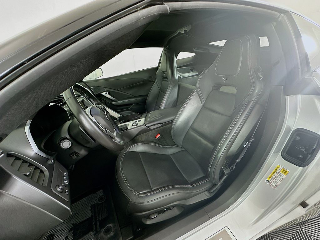 Thumbnail: 2015 Chevrolet Corvette - 21